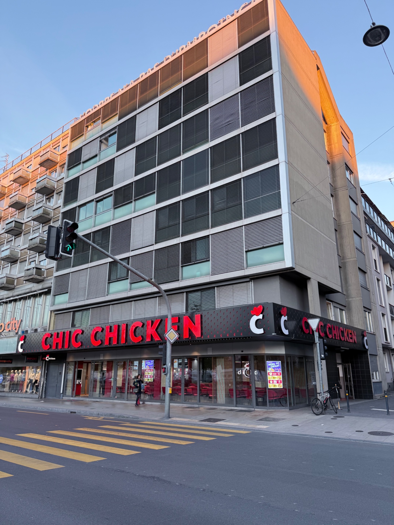 Chic Chicken — Plan de Palais